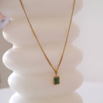 Load image into Gallery viewer, VERDE CHARM NECKLACE
