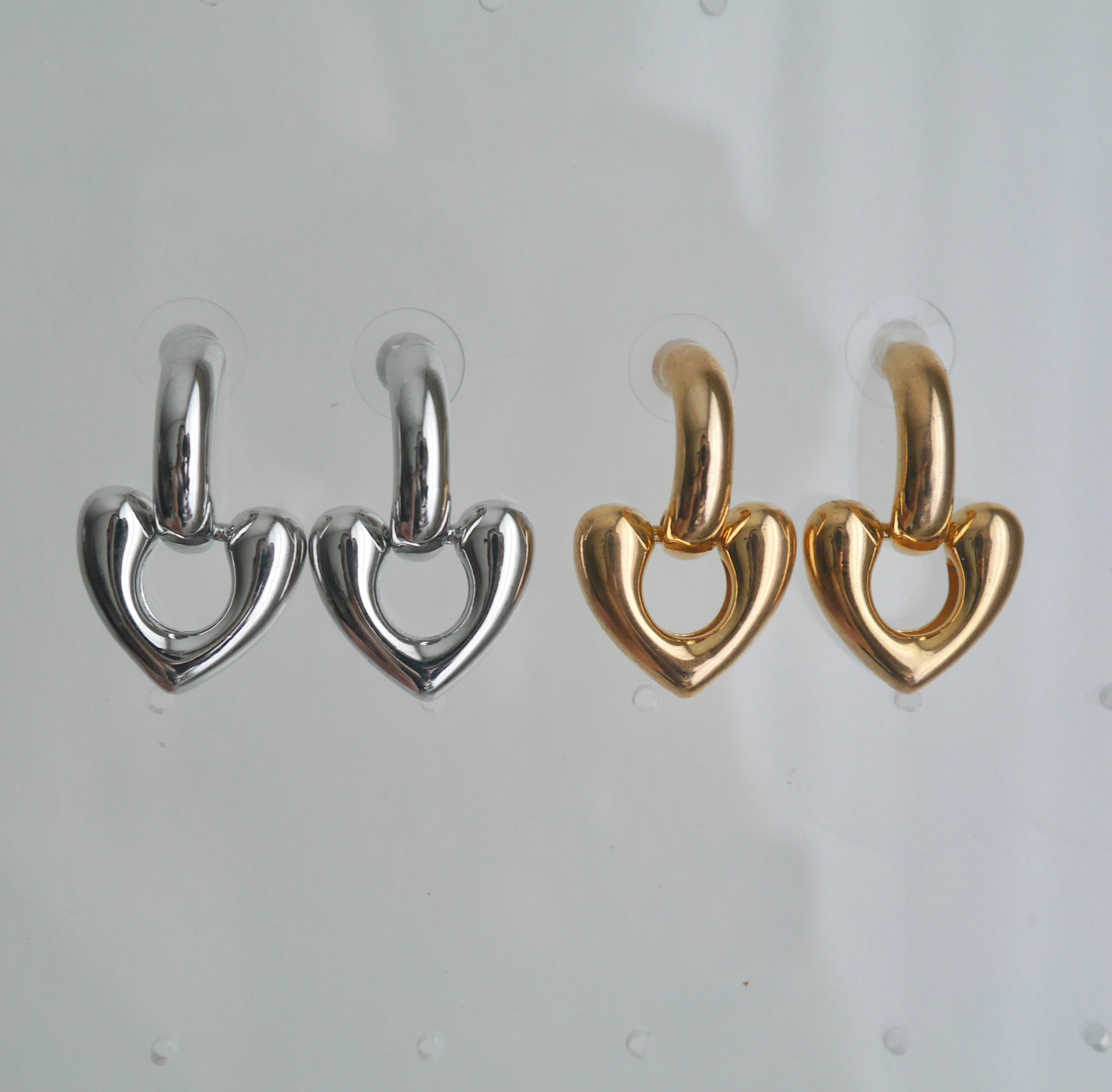 HEARTY STUD EARRING