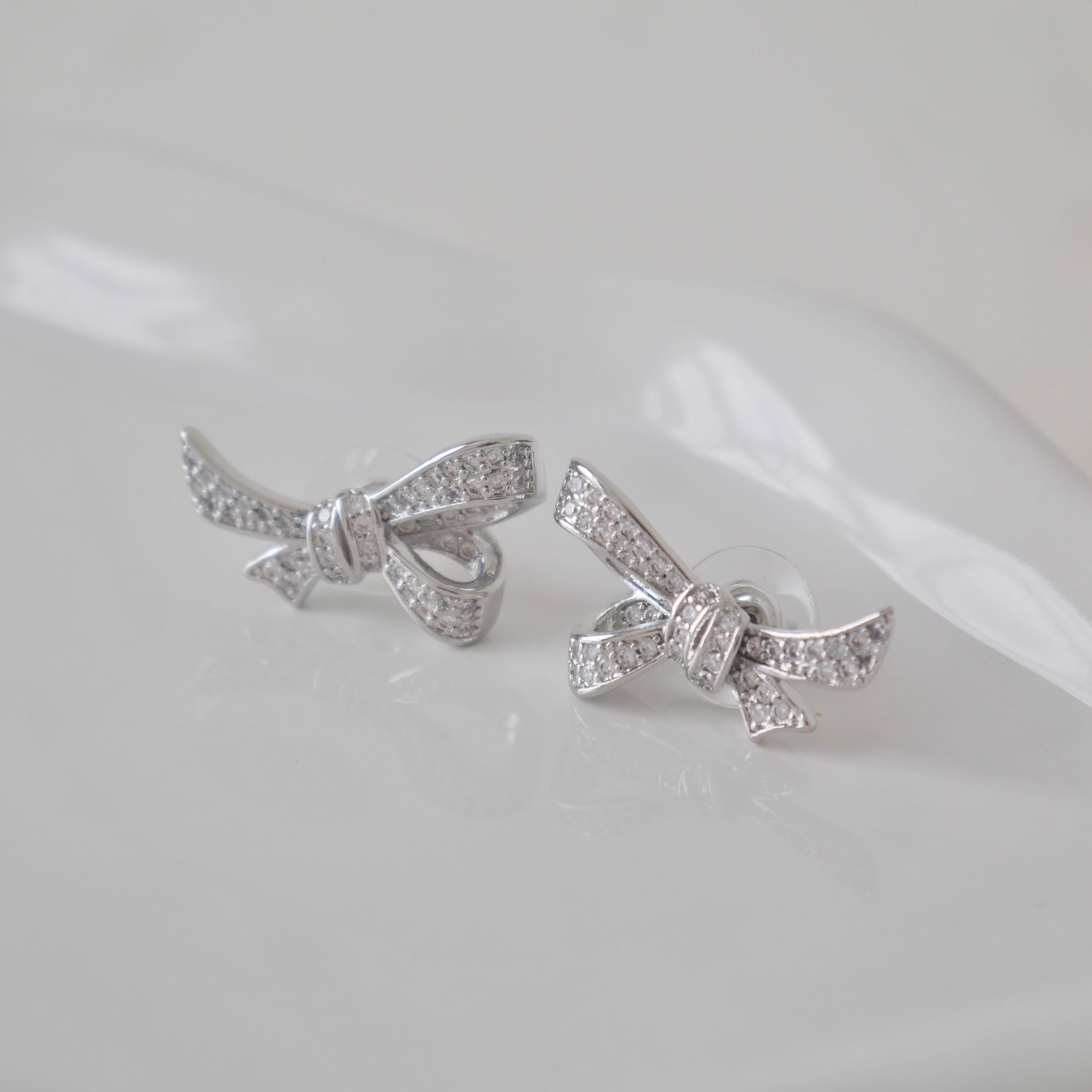 TIA STUD EARRINGS