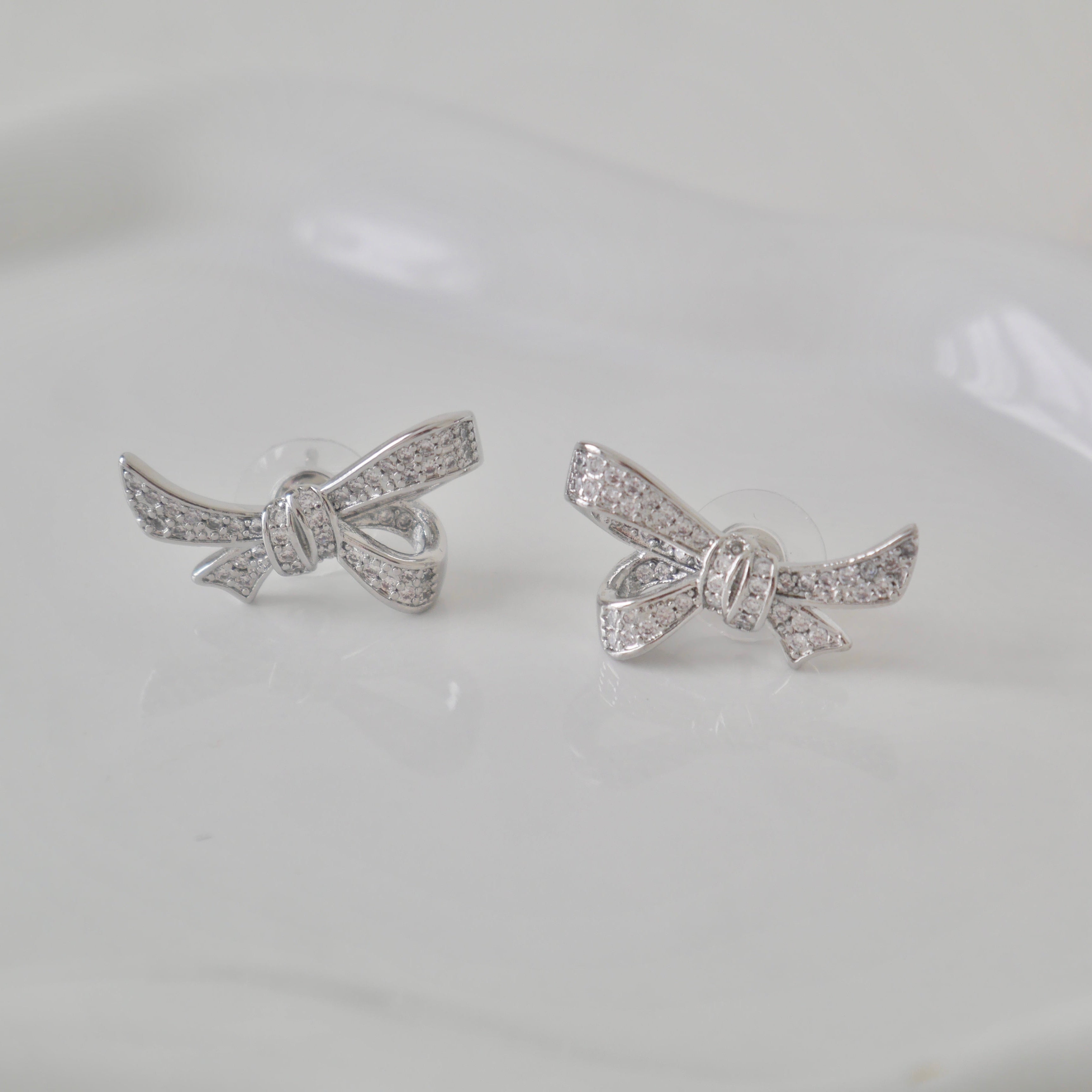 TIA STUD EARRINGS