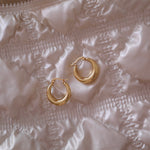 Load image into Gallery viewer, GOLD HOOP EARRINGS
