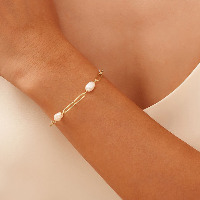 CAMILA PEARL BRACELET