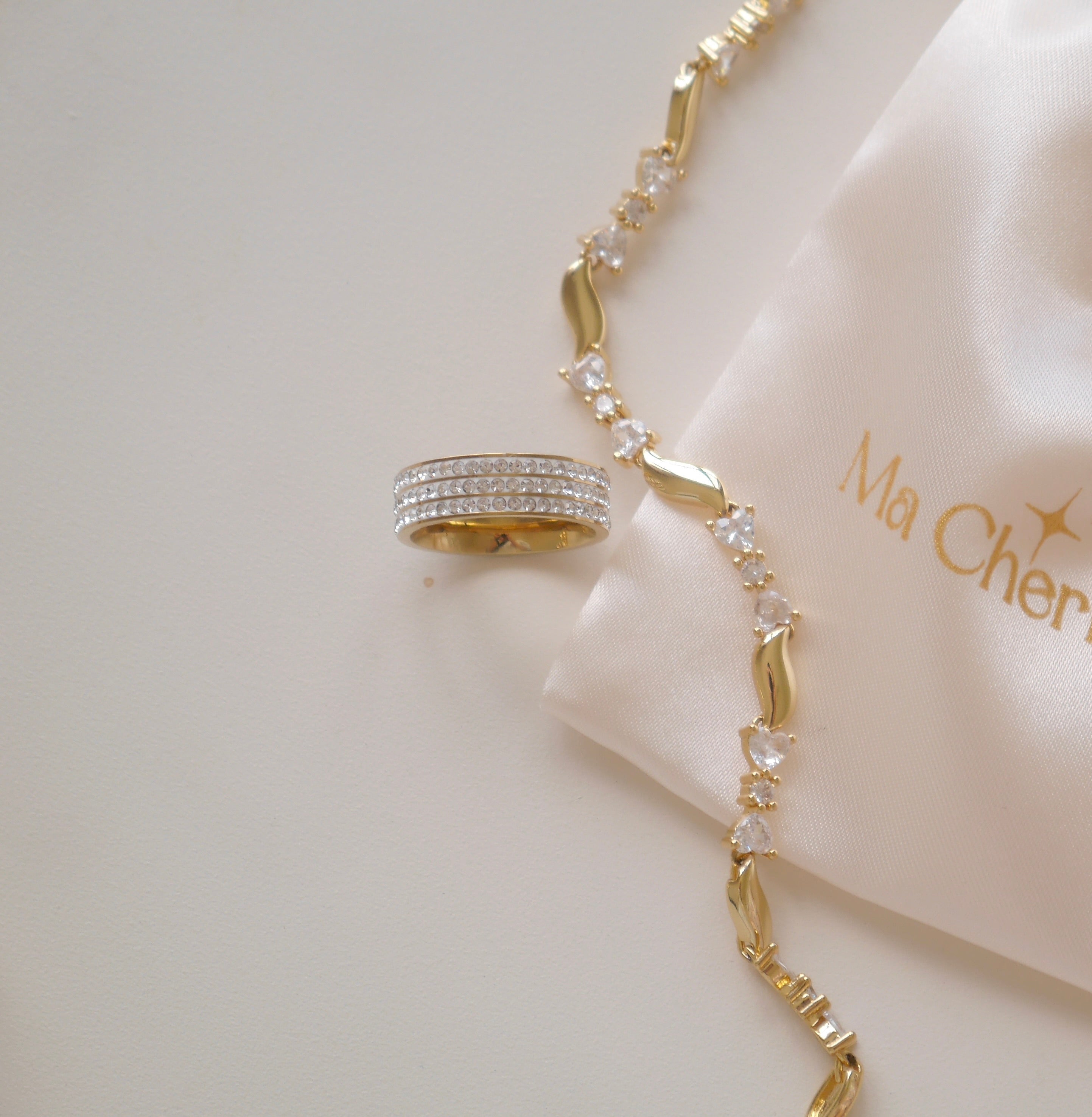 CUBIC RIBBON BRACELET