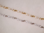 Load image into Gallery viewer, CUBIC RIBBON BRACELET
