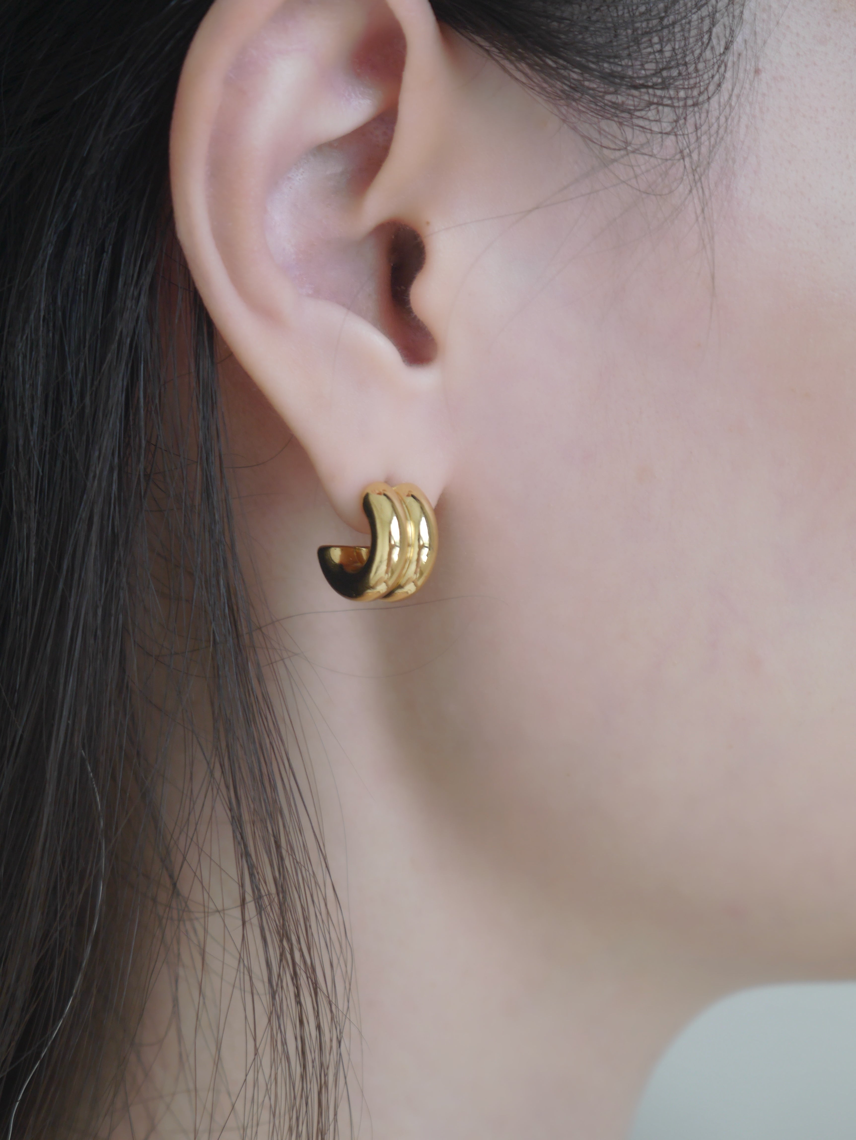 ARIANA STUD EARRINGS