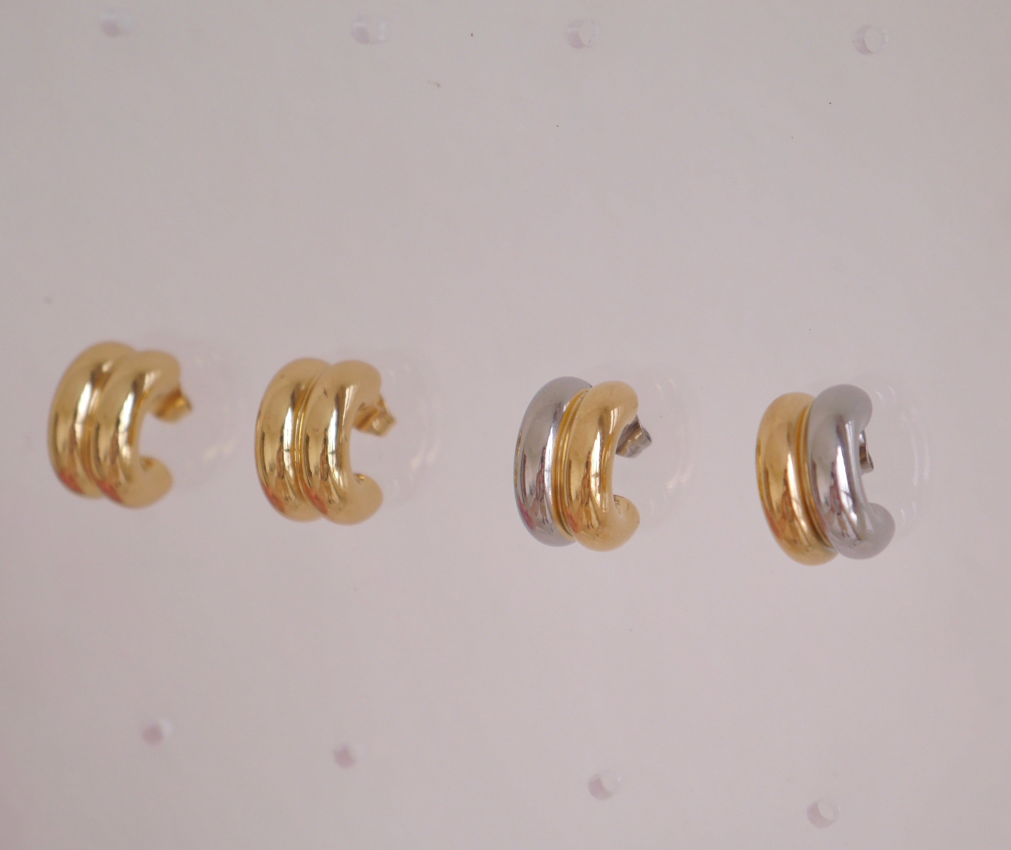 ARIANA STUD EARRINGS