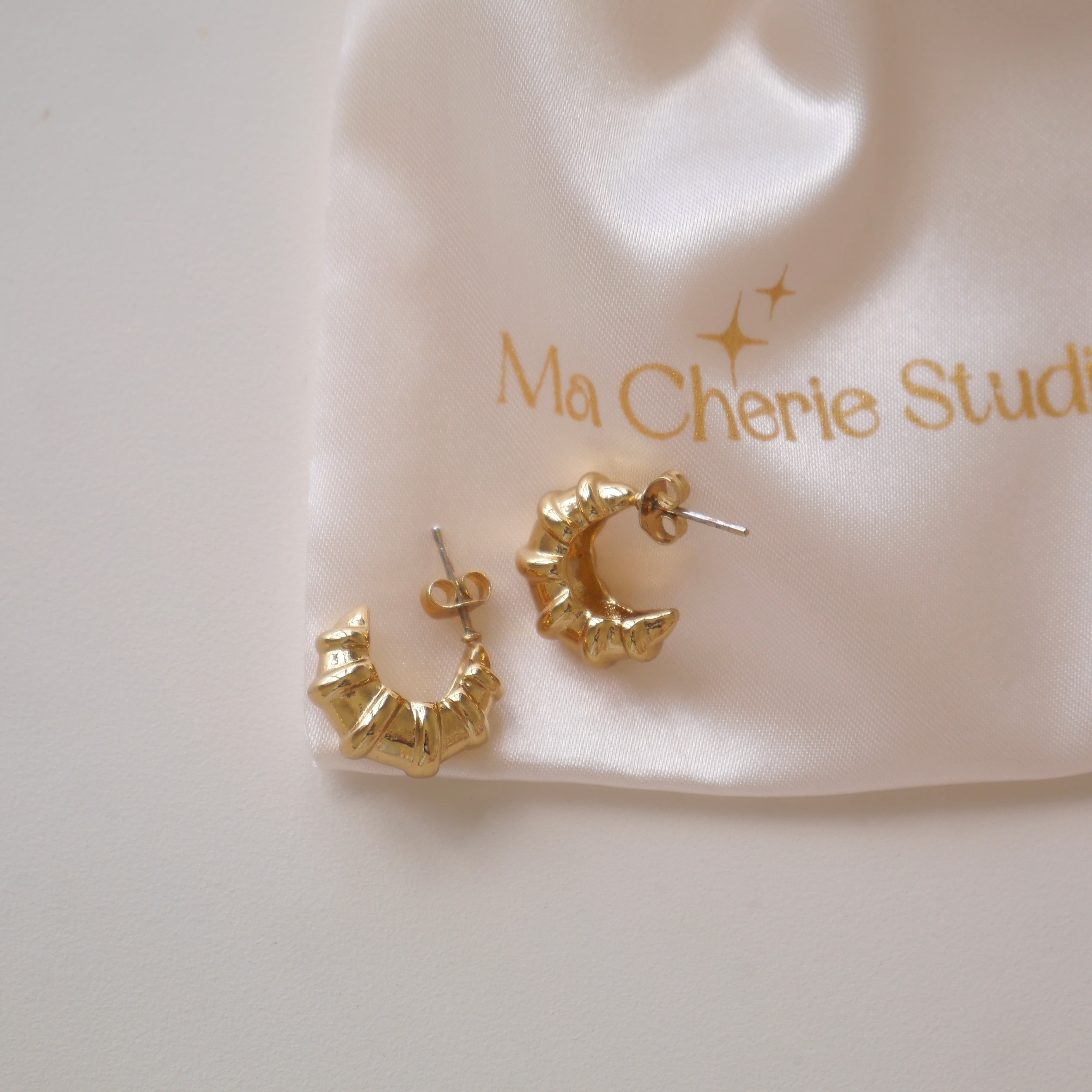 CROISSANT EARRINGS