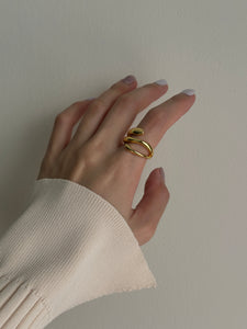 MANON STATEMENT RING