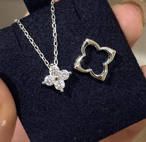 CLOVER CRYSTAL PENDANT NECKLACE