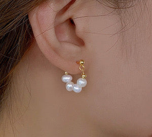 GABRIELLA PEARL HOOPS