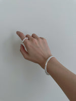 Load image into Gallery viewer, MAEVE PEARL BRACELET
