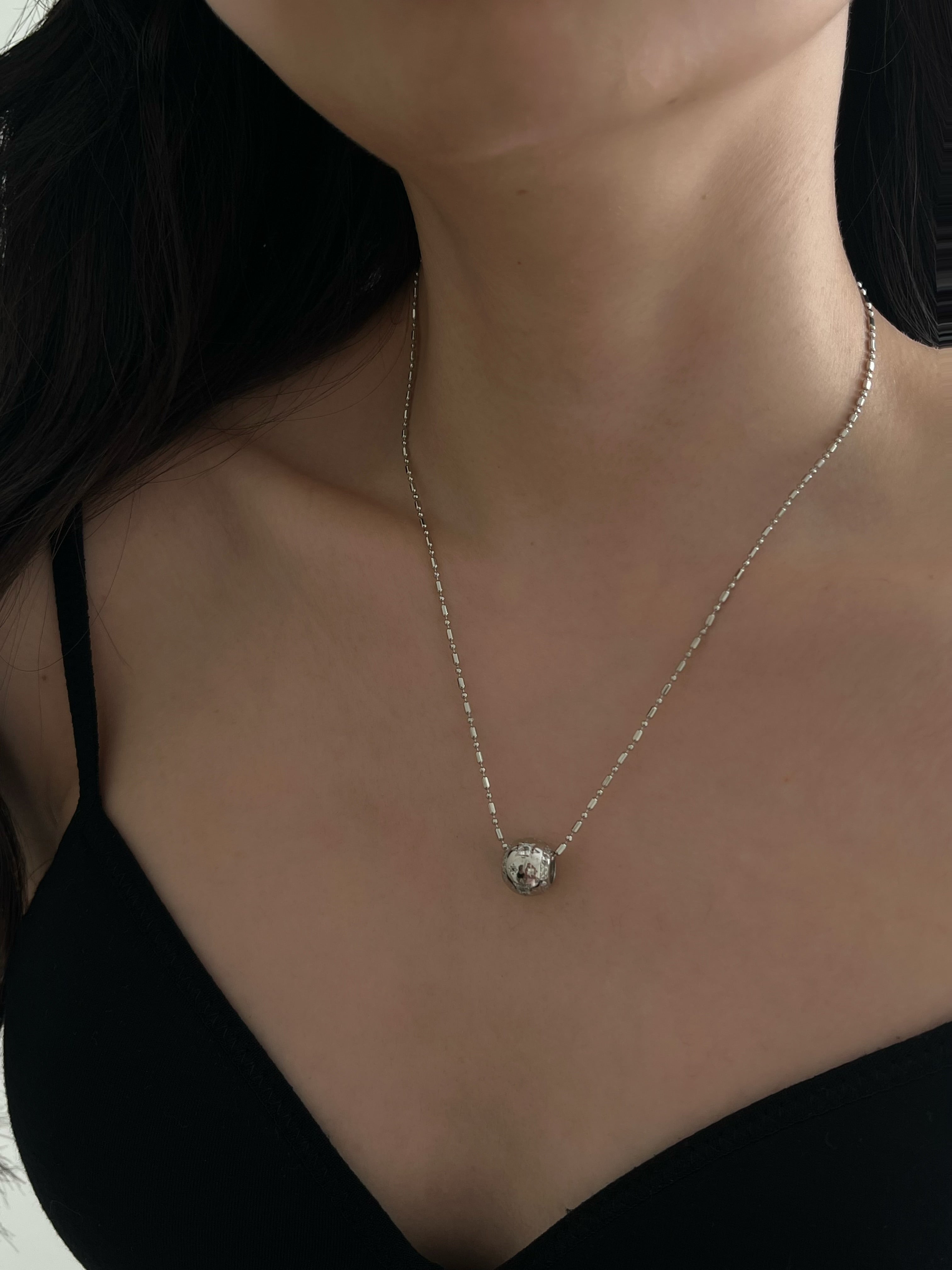 KIANA PENDANT NECKLACE