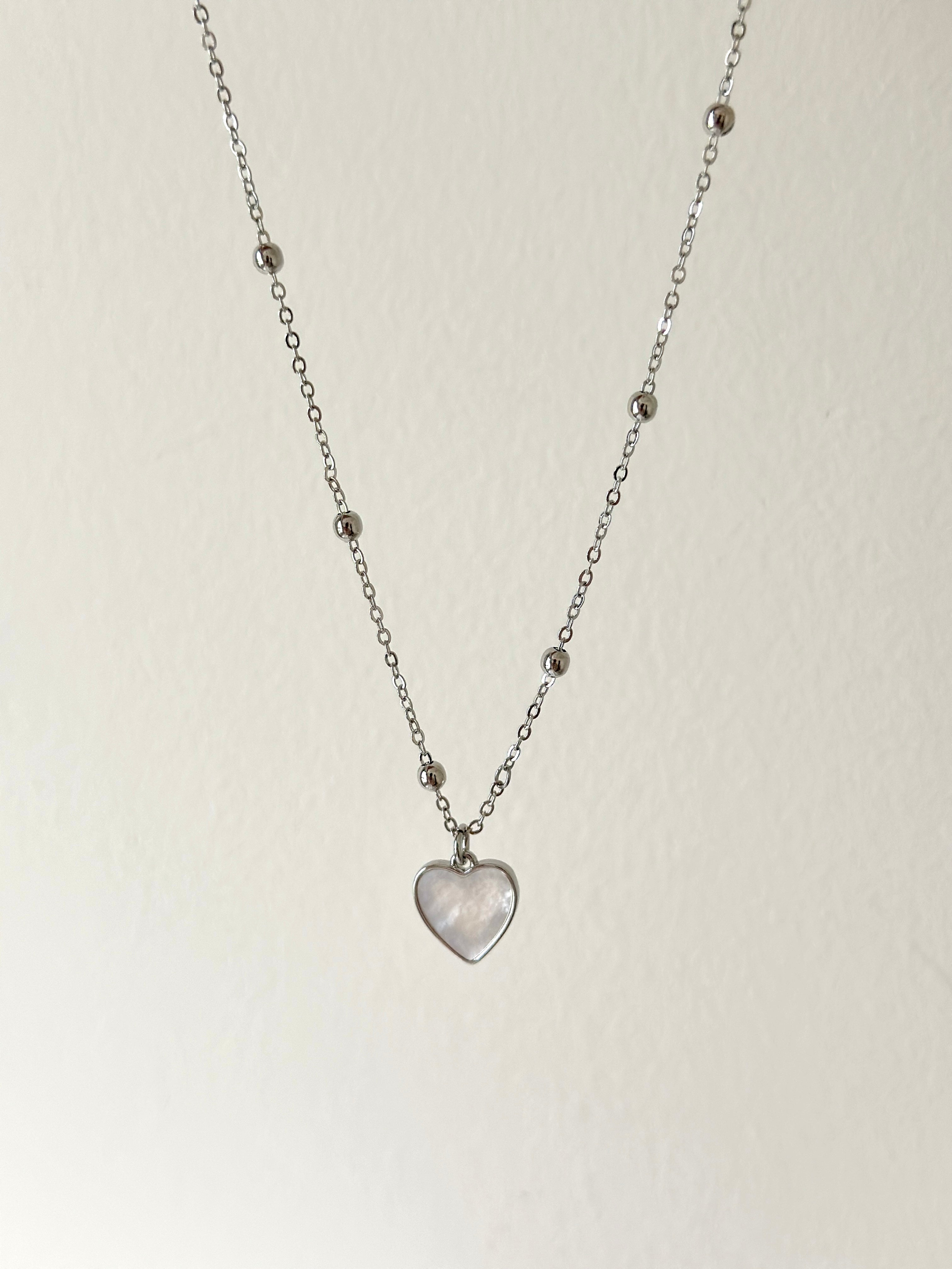 HEARTBEAD NECKLACE