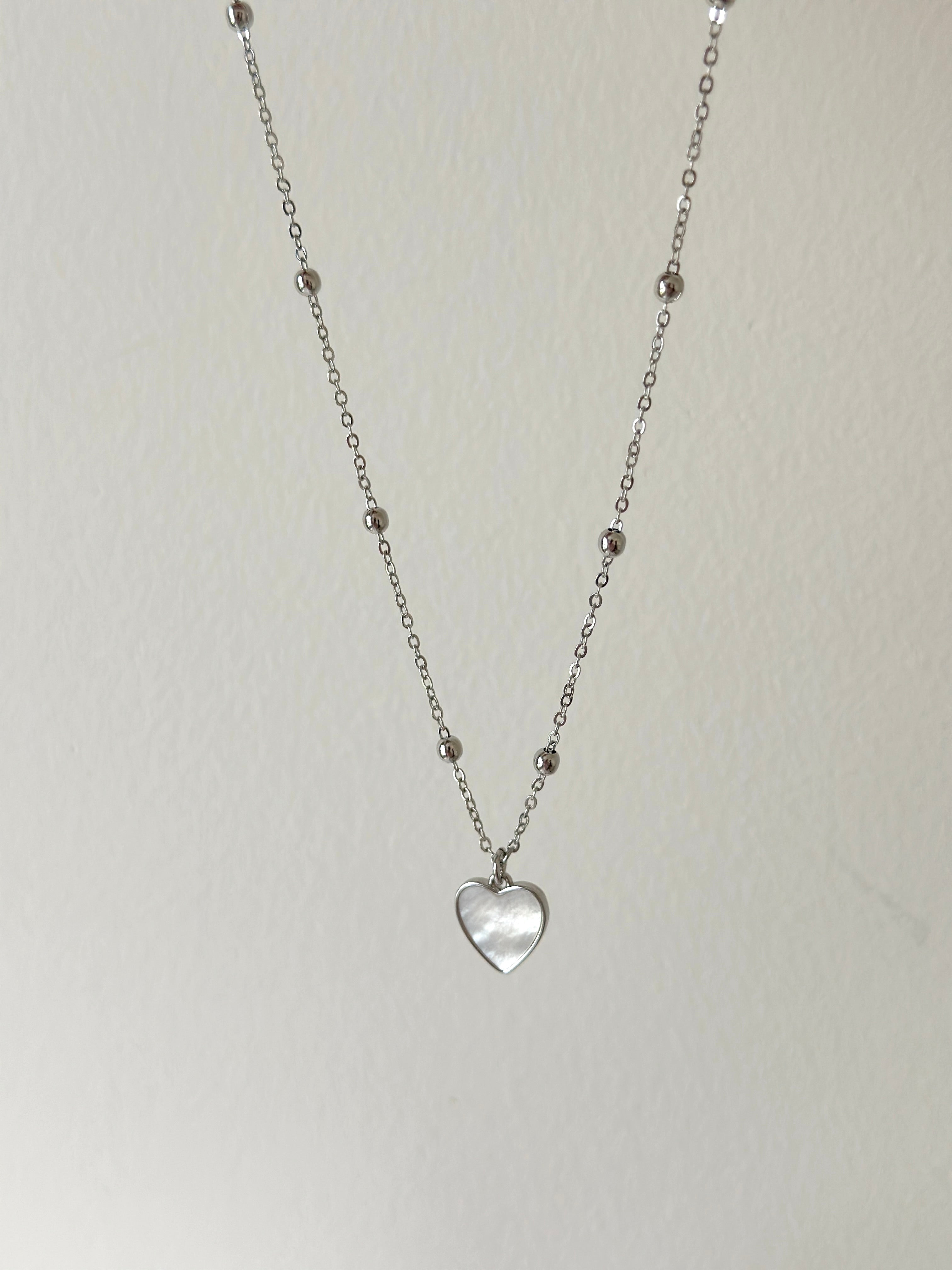 HEARTBEAD NECKLACE