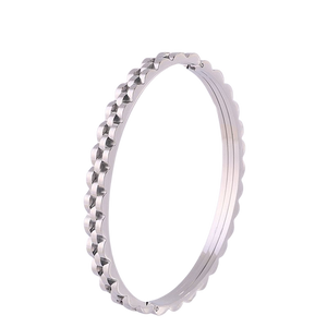 AURORA CREST BANGLE