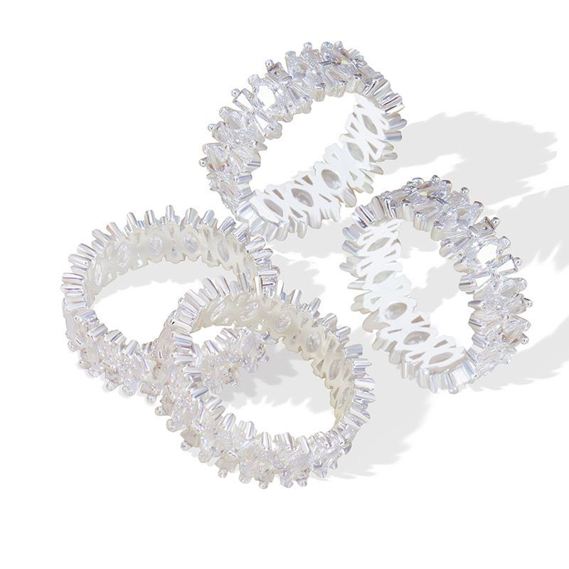 GLACIAN ZIRCON RING