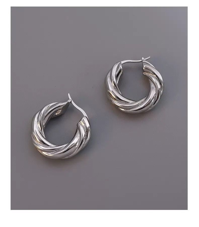 CURLE TWISTED HOOP EARRINGS
