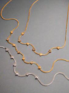 AMORA HERRINGBONE NECKLACE