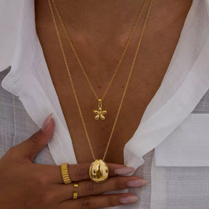 AURI FLORAL NECKLACE