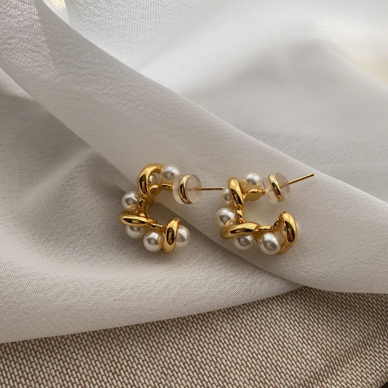 NOELLE HOOP EARRINGS
