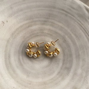 NOELLE HOOP EARRINGS