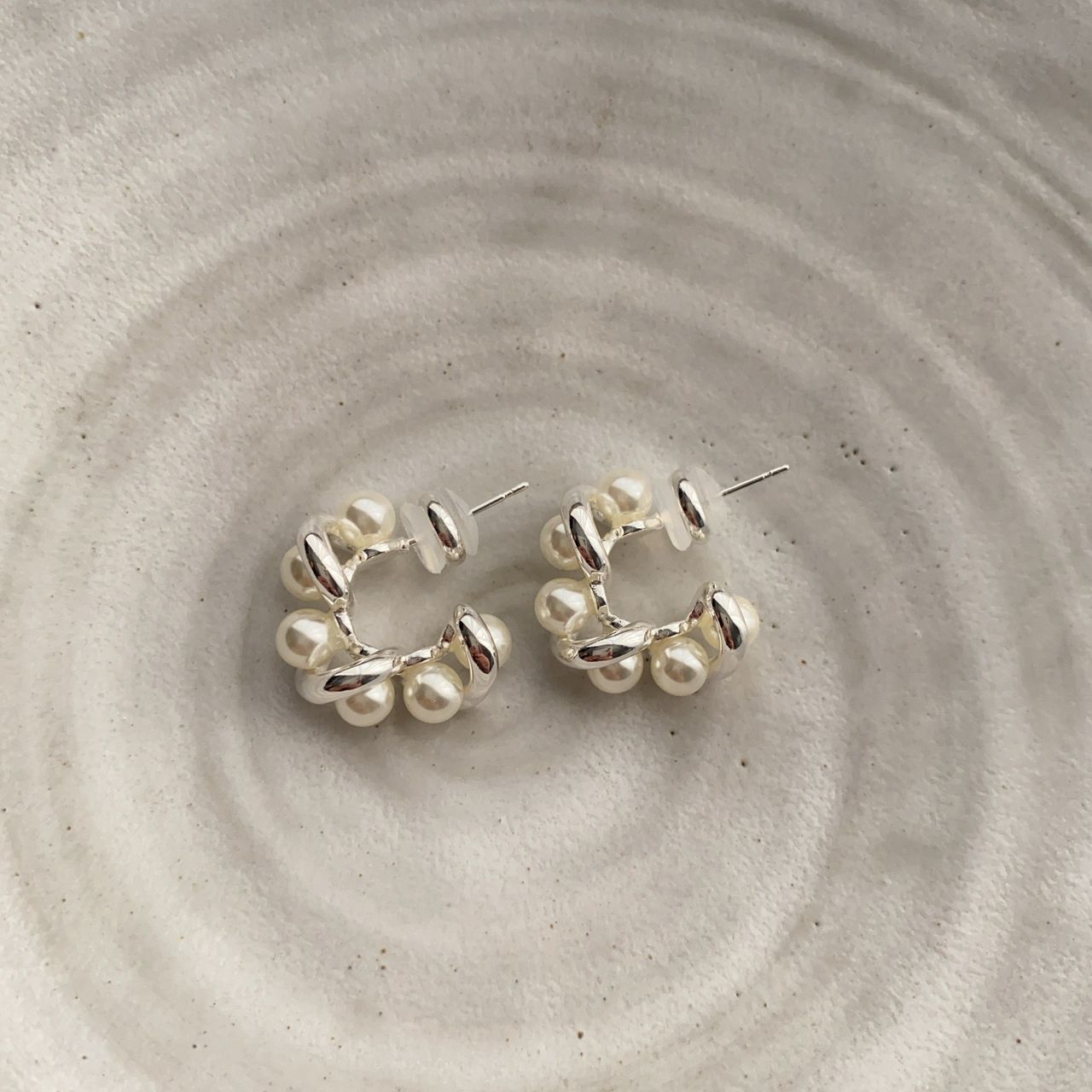NOELLE HOOP EARRINGS