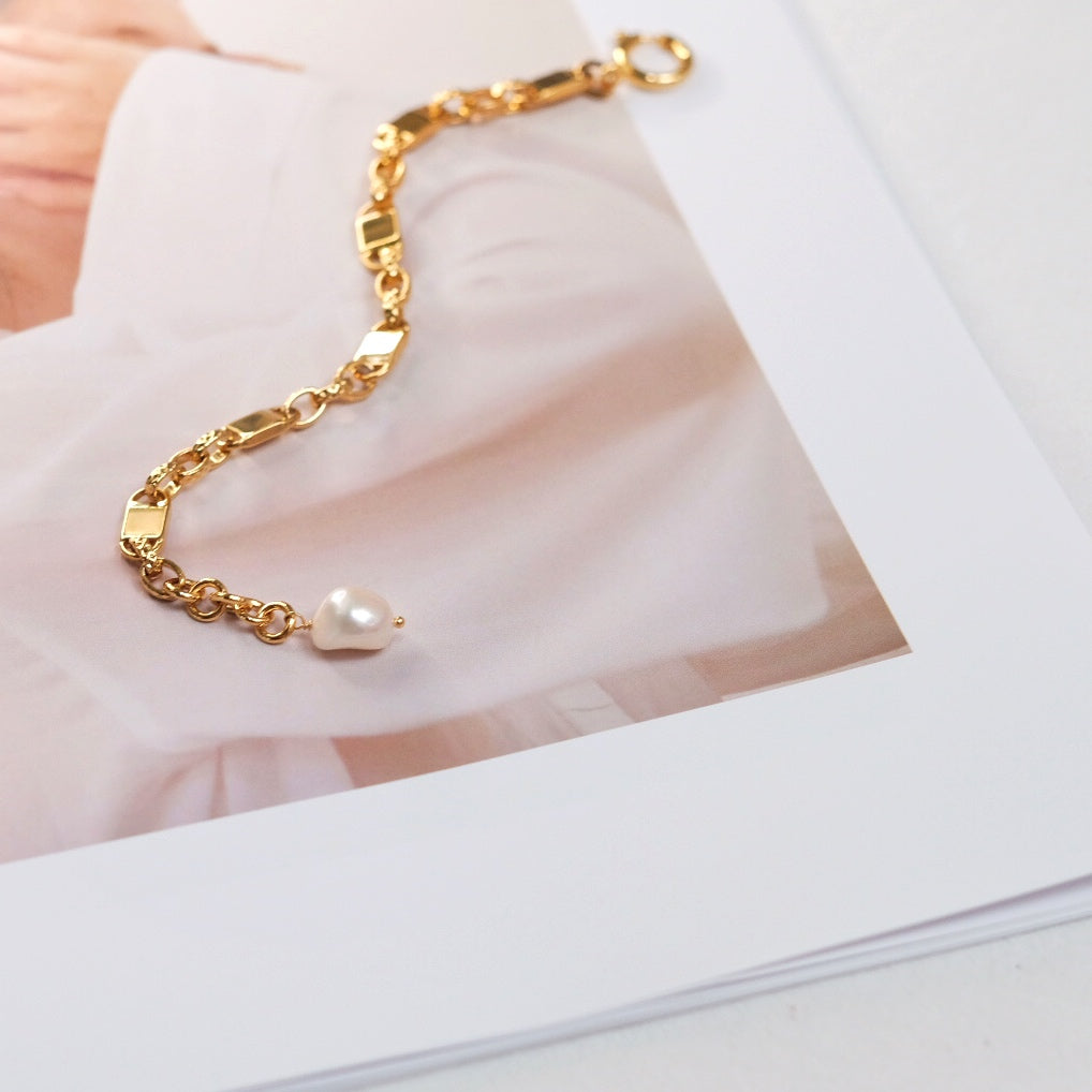 TIARA PEARL BRACELET