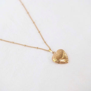 STOLE YOUR HEART NECKLACE