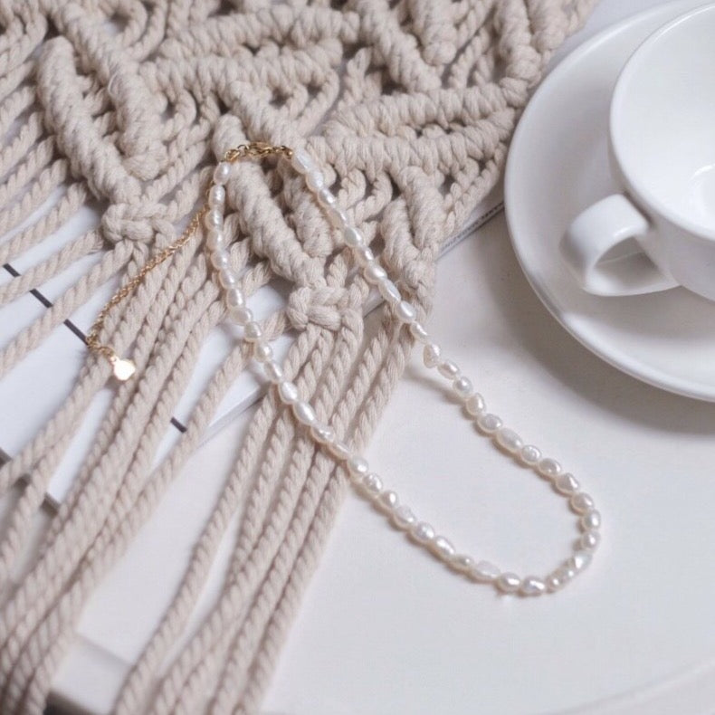 GIANNA PEARL NECKLACE